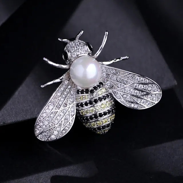 Designer Insect Series -Delicate Crystal Rhinestone Bee Pin Brooch Jewelry