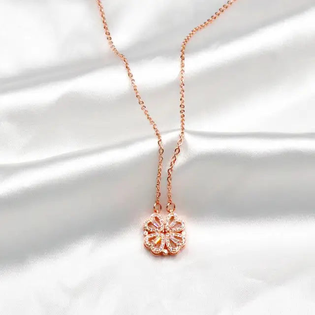 Chic Magnetic Heart Necklace: A Stylish Gift for Women - Featuring Adorable 4-Leaf Clover Design