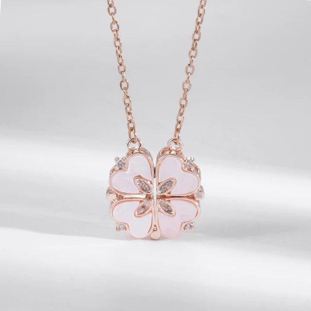 Chic Magnetic Heart Necklace: A Stylish Gift for Women - Featuring Adorable 4-Leaf Clover Design