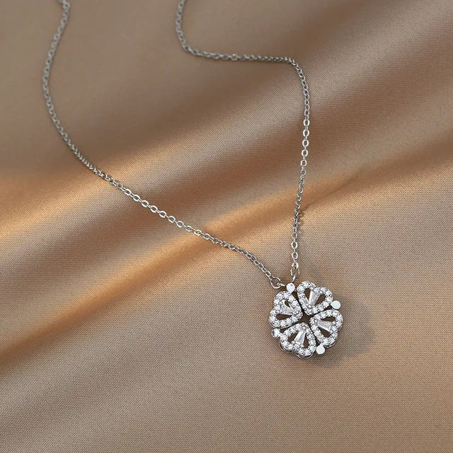 Chic Magnetic Heart Necklace: A Stylish Gift for Women - Featuring Adorable 4-Leaf Clover Design