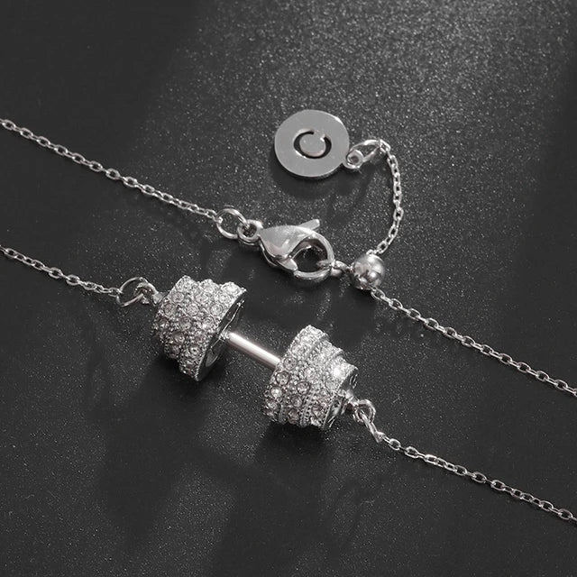 Chic Magnetic Heart Necklace: A Stylish Gift for Women - Featuring Adorable 4-Leaf Clover Design