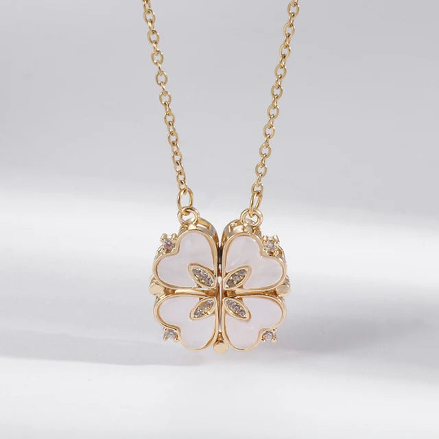 Chic Magnetic Heart Necklace: A Stylish Gift for Women - Featuring Adorable 4-Leaf Clover Design