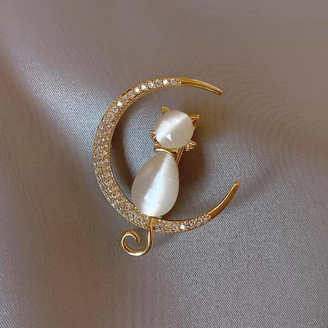 Elegant Pearl Rhinestone Baroque Imitation Wreath Butterfly Cirle Leaf Brooch for Women