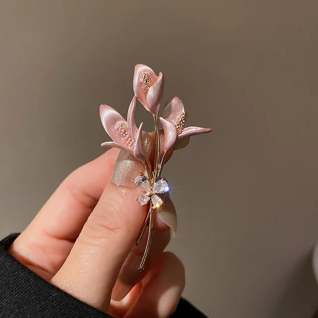 Elegant Pearl Rhinestone Baroque Imitation Wreath Butterfly Cirle Leaf Brooch for Women